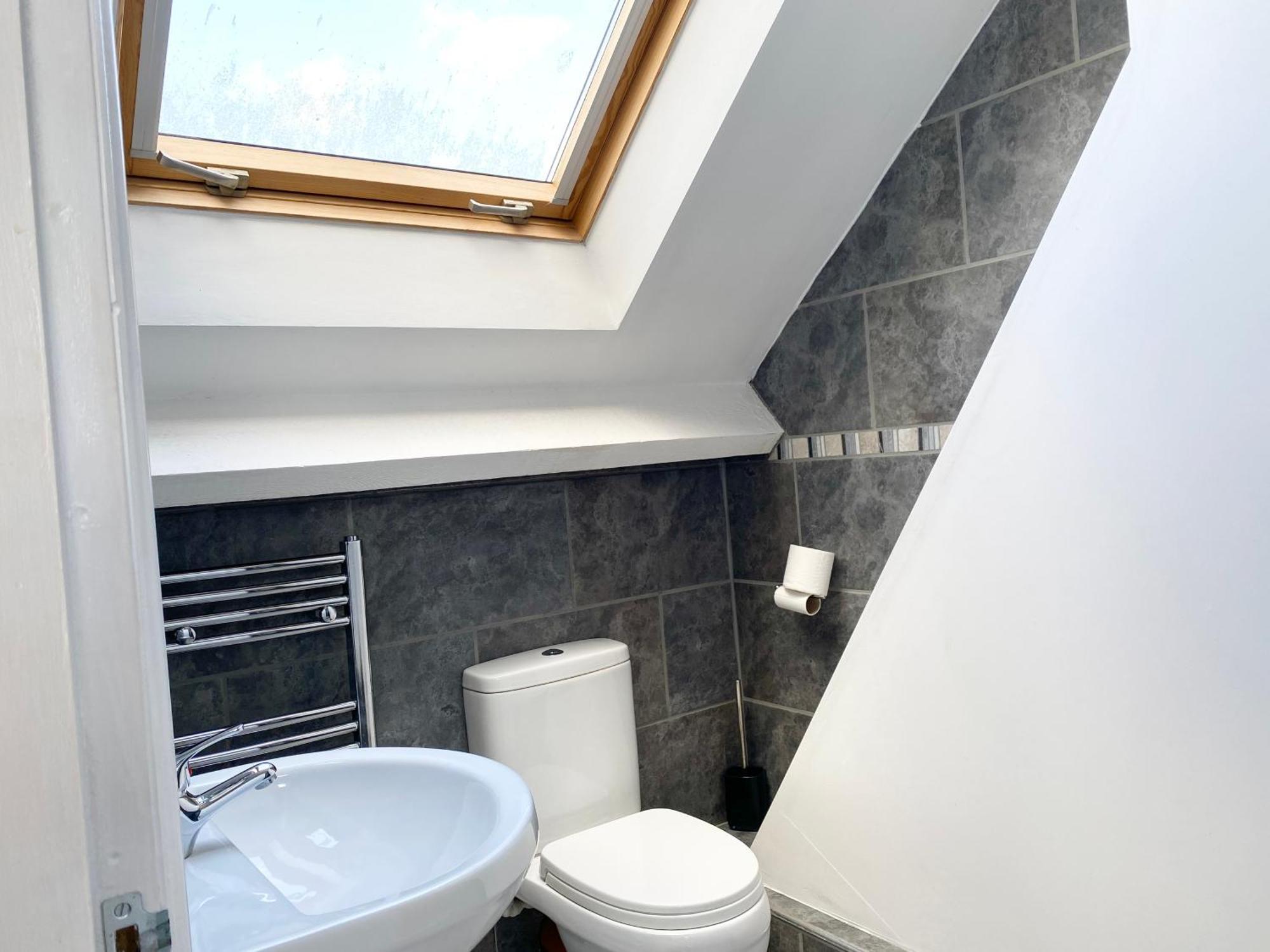 Spacious Five-bedroom House Close To Centre - Orchid House York